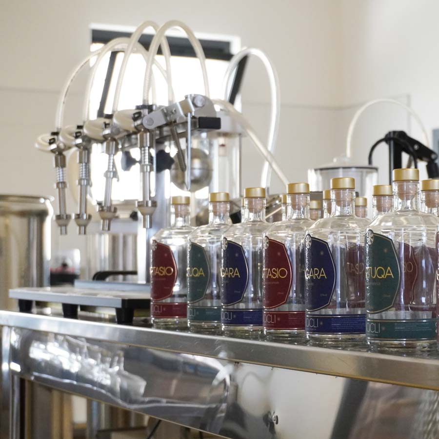 jalci-produzione-laboratorio-e-bottiglie